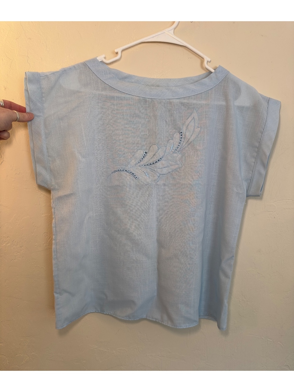 Vintage Angela Pellino Women’s M Light Blue Embroidered Floral Top USA